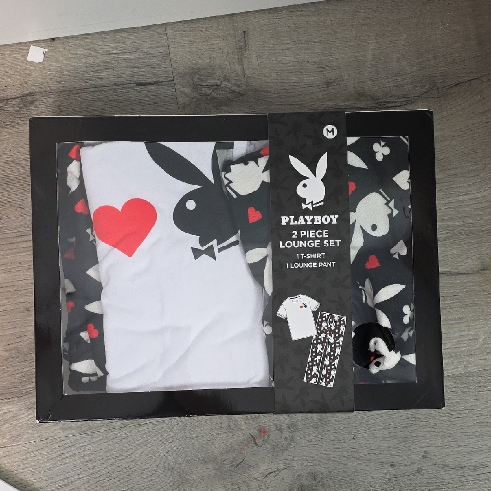 Playboy Black and White Lounge Set with Red Hearts size medium - Picture 2 of 9